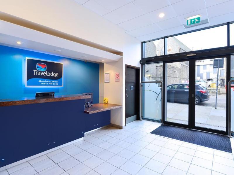 Travelodge Alton Four Marks Exterior foto