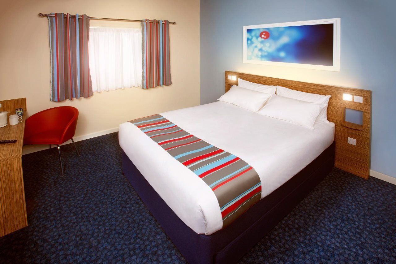 Travelodge Alton Four Marks Exterior foto